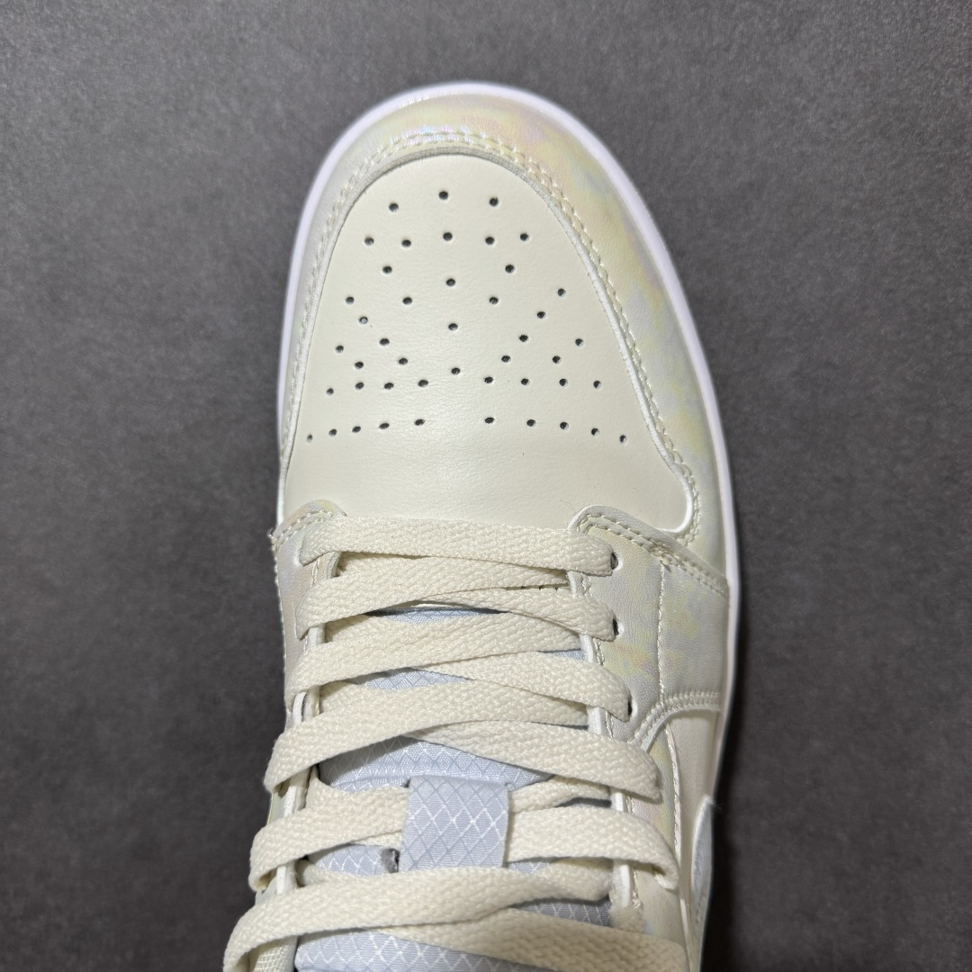 图片[5]-【H11纯原】Nike Air Jordan 1 Low SE AJ1 乔一 舒适贴合 防滑耐磨 低帮 复古篮球鞋 货号：HF4080-001 尺码：35.5 36 36.5 37.5 38 38.5 39 40 40.5 41 42 42.5 43 44 45 46 47.5 #H11顶级纯原 纯原外贸平台特供订单 #全套原纸板楦头开发 #原厂特供材料配套加持 #确保原汁原味 完美呈现版型 #原档数据独家私模大底 #男女鞋同步官方开发至47.5 #原装进口轻量化鞋垫 #进口港宝加持 后跟自然饱满 还原公司包裹性 #鞋面采用原装数据贴合技术 #全方位贴合包裹脚型 #鞋跟部鞋底牵引设计 #提供强大的抓地性能 #更适应不同实战场地路面-选品中心