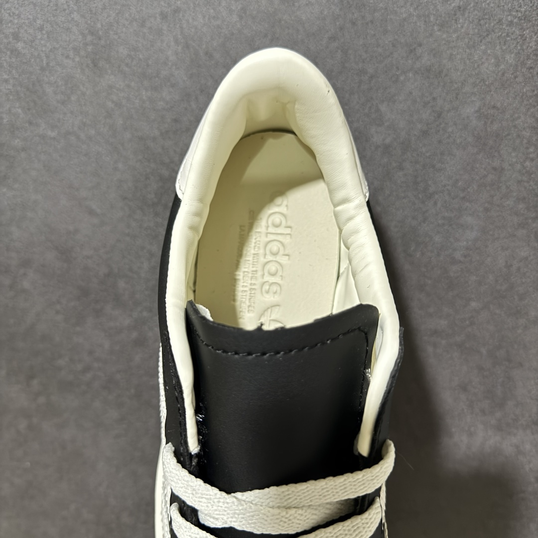 图片[6]-【公司级】阿迪达斯 ADIDAS SUPERSTAR 三叶草经典贝壳头系列 新款休闲板鞋潮流女士运动鞋 。鞋面柔软皮革材质 标志性的贝壳鞋头，锯齿三条纹，简约的线条。就连版型和比例，都在向1982年的鞋款致敬。可谓“形神兼备”的复刻。无论在哪，无论去哪，你或许都需要这样一双既舒适又时尚的鞋。1970年问世于篮球场的adidas Superstar，集舒适与时尚于一身。这款经典鞋，缀低调图案，灵感源自公共交通地图。设计简约，旨在伴你出行。 货号：JQ3255 尺码：36-45含半码-选品中心