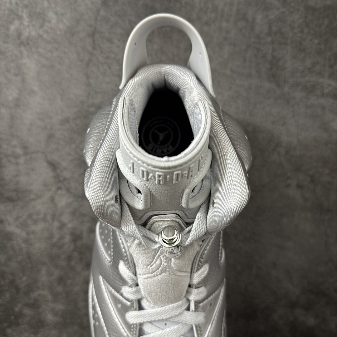 图片[8]-【LS莞顶版本】PSG × Jordan Air Jordan 6 Paris Saint-Germain 2026 \”Metallic Silver\” PSG大巴黎欧冠冠军纪念款出货 新鲜出炉🔥 货号：IQ5135-001 高端零售裸鞋圈特供批次 SZ原厂全套原楦原纸板冲刀磨具开发 原厂皮料加持 原厂港宝加持定型后跟R度完美 同源原厂电绣 飞翼针数密度立体效果一致 百分百一致原鞋 原厂拉帮工艺 针距密度一致 后跟弧度收口自然不对折 极致一眼正品既视感 进口玻璃冲刀皮料裁剪零毛边 全鞋电脑针车工艺 品控清洁度最高QC检验标准 免检产品 原厂订购鞋盒、鞋标、防尘纸、鞋撑、鞋带 追求极致的原厂味道 尺码：40 40.5 41 42 42.5 43 44 44.5 45 46 47.5-选品中心