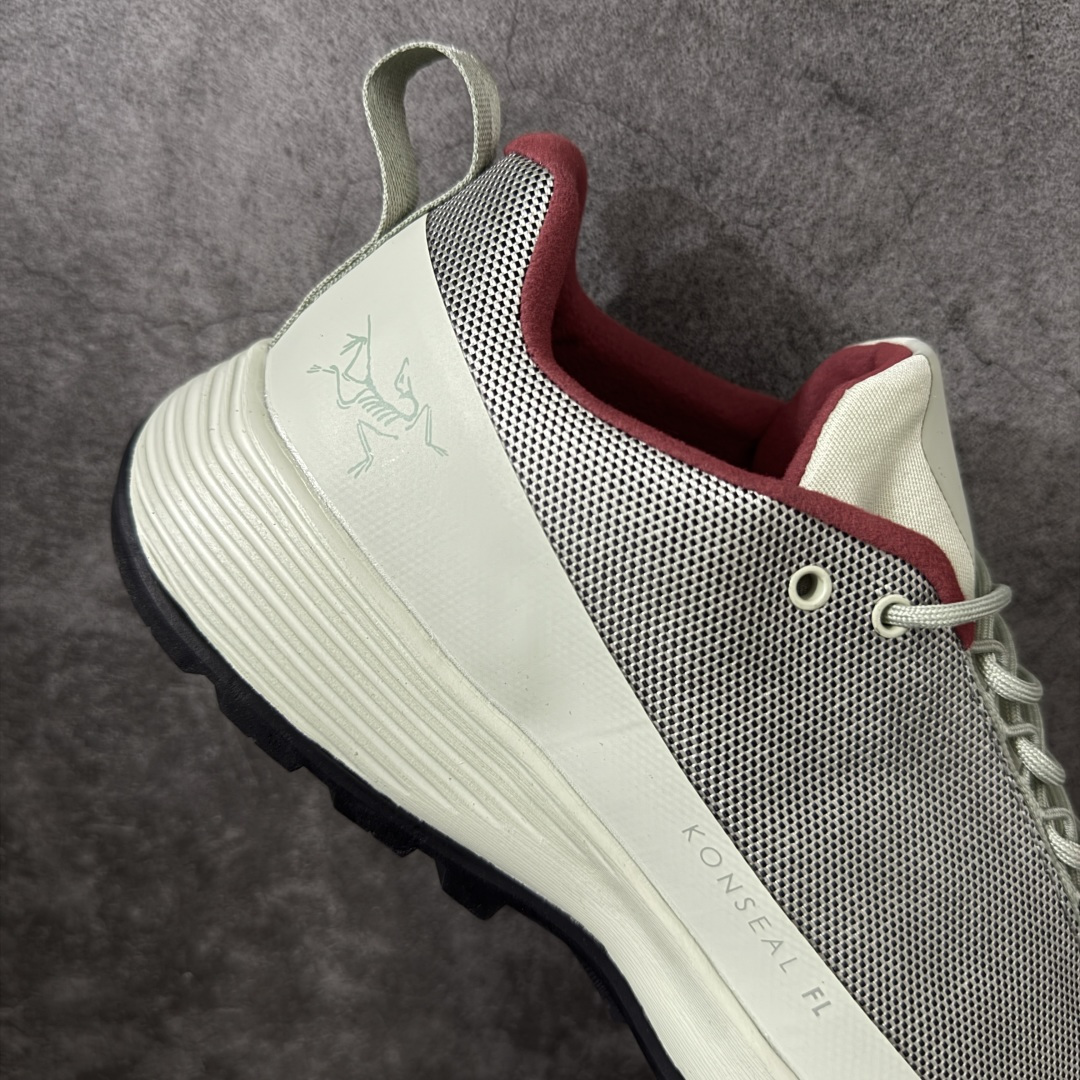 图片[7]-【正确版】Arcteryx始祖鸟 Konseal FL 运动舒适 防滑耐磨 低帮 户外功能鞋 独家原底面配置 全套原厂生产指令 内外盒标包装纸鞋带配件均同步公司 采用不开胶工艺 半个月内开胶直接换新 采用纯原材料 多处细节 9道工艺 跟Zp一致 防水防滑效果做到1/采用不开胶工艺 进口胶水 无异味细节没得说欢迎对比市面上的任何版本 尺码： 39 40 41 42 43 44 45-选品中心