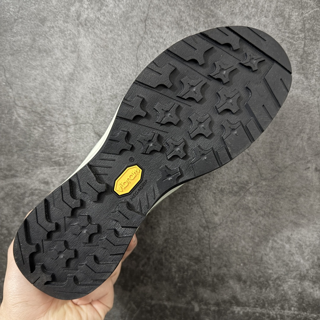 图片[9]-【正确版】Arcteryx始祖鸟 Konseal FL 运动舒适 防滑耐磨 低帮 户外功能鞋 独家原底面配置 全套原厂生产指令 内外盒标包装纸鞋带配件均同步公司 采用不开胶工艺 半个月内开胶直接换新 采用纯原材料 多处细节 9道工艺 跟Zp一致 防水防滑效果做到1/采用不开胶工艺 进口胶水 无异味细节没得说欢迎对比市面上的任何版本 尺码： 39 40 41 42 43 44 45-选品中心