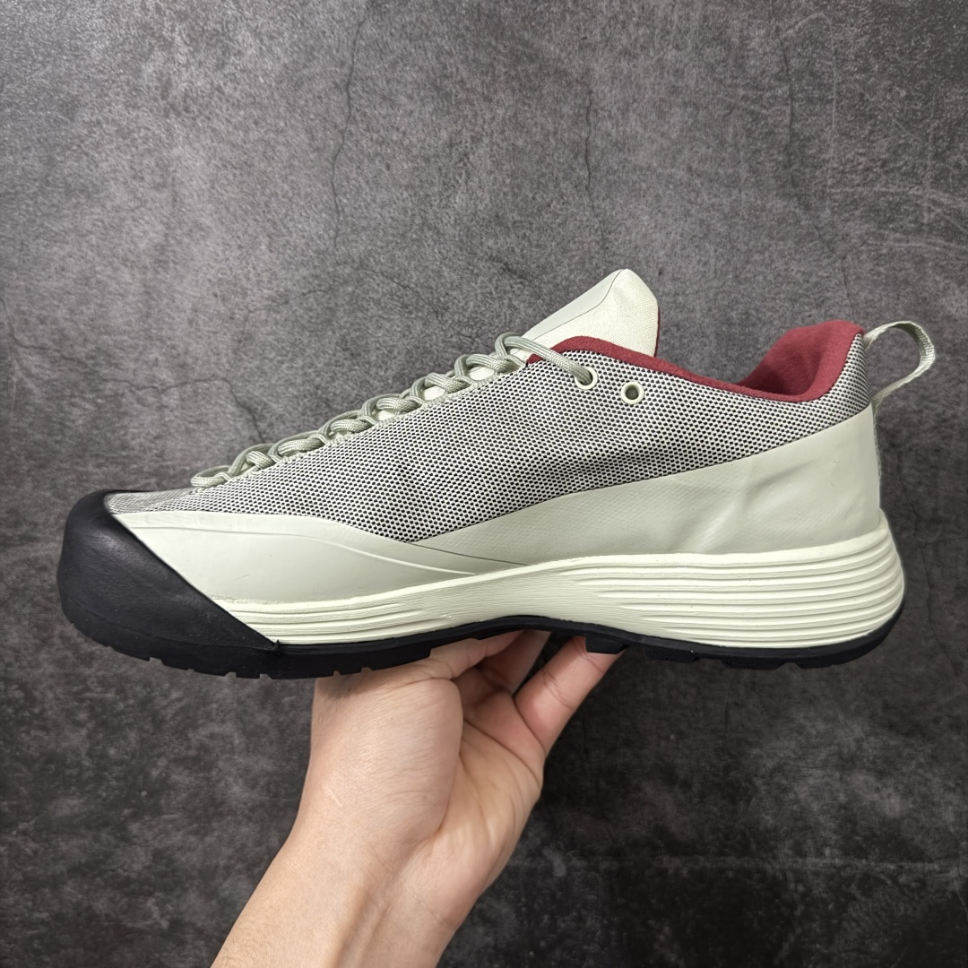 图片[2]-【正确版】Arcteryx始祖鸟 Konseal FL 运动舒适 防滑耐磨 低帮 户外功能鞋 独家原底面配置 全套原厂生产指令 内外盒标包装纸鞋带配件均同步公司 采用不开胶工艺 半个月内开胶直接换新 采用纯原材料 多处细节 9道工艺 跟Zp一致 防水防滑效果做到1/采用不开胶工艺 进口胶水 无异味细节没得说欢迎对比市面上的任何版本 尺码： 39 40 41 42 43 44 45-选品中心