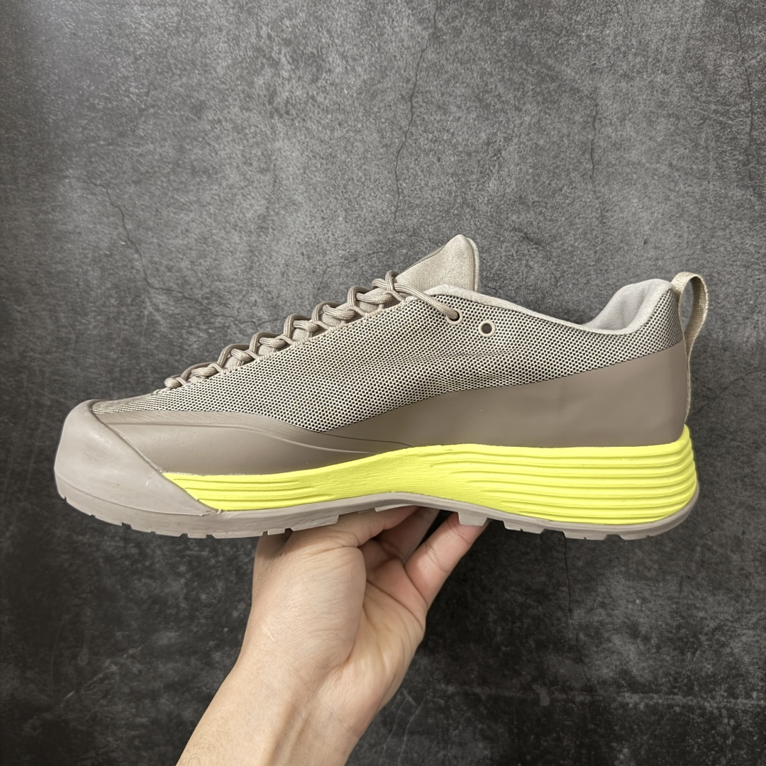 图片[2]-【正确版】Arcteryx始祖鸟 Konseal FL 运动舒适 防滑耐磨 低帮 户外功能鞋 独家原底面配置 全套原厂生产指令 内外盒标包装纸鞋带配件均同步公司 采用不开胶工艺 半个月内开胶直接换新 采用纯原材料 多处细节 9道工艺 跟Zp一致 防水防滑效果做到1/采用不开胶工艺 进口胶水 无异味细节没得说欢迎对比市面上的任何版本 尺码： 39 40 41 42 43 44 45-选品中心