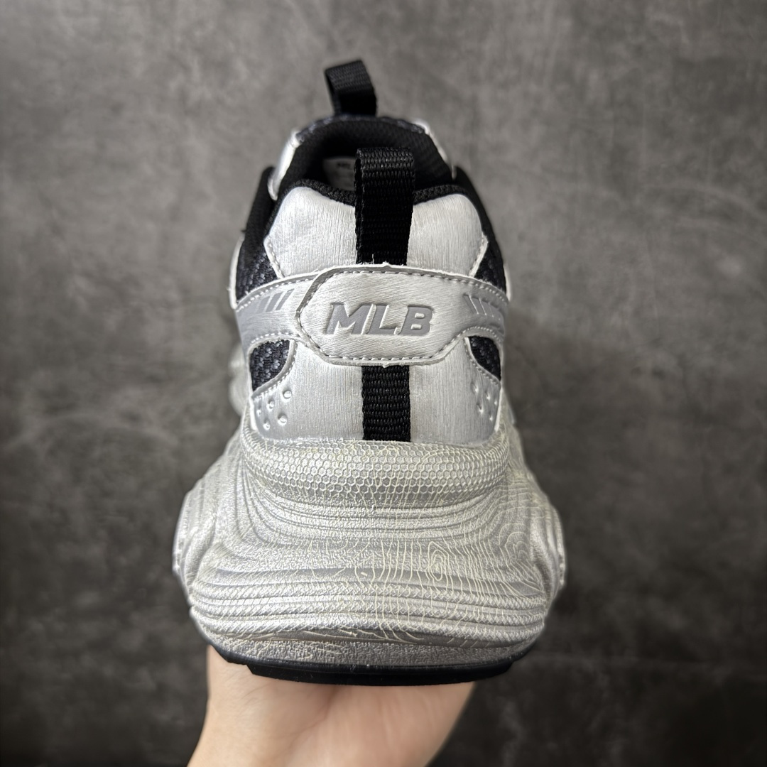 图片[4]-【纯原版】MLB Winner Chunky 2026 新款 NY百搭舒适休闲潮流运动厚底增高 防滑耐磨 低帮 老爹鞋 男女同款 潮流厚底时尚街头赛博皮面老爹鞋 MLB官方同步出货 虞书欣等众多潮流明星同款 高弹双层MD大底 原楦原档案数据开发版型（完美鞋头弧度/后套收口效果🆚市面文案版本‼️） 原厂立体填充鞋舌海绵 中底注胶孔原数据开发模具大底原厂转印标市面上唯一纯原版本 原材料打造 内增高6cm 原厂1：1模具开发 原厂进口纳米材质 原厂 全套手提袋 原盒雷射防伪标包装 天猫订单品质 官网尺码：35 36 36.5 37.5 38 38.5 39 40 40.5 41 42 42.5 43 44 45-选品中心