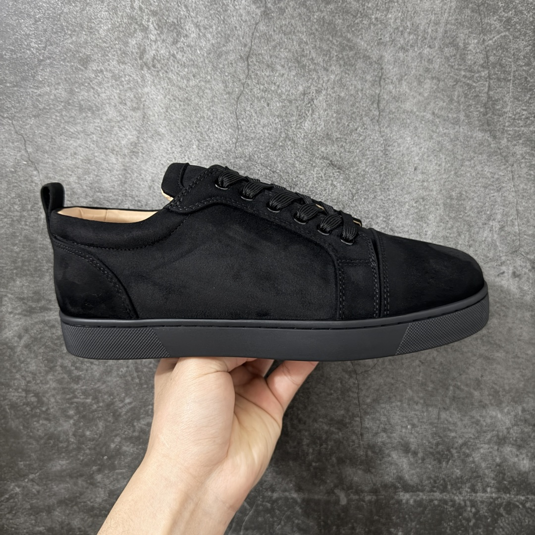 【莞产版本】法国品牌Christian Louboutin CL（路铂廷） 红底鞋 男鞋低帮红底鞋水钻系带运动休闲板鞋 高品质做工 细节完美 面料多材料拼接 镶嵌水钻不易掉钻 水钻装饰点缀 舒适圆头设计不挤脚 手工缝制线牢固不掉底 系带设计 内里二层猪皮 脚感舒适有质感 TPU鞋底 底厚约2.5cm 尺码：40-45-选品中心