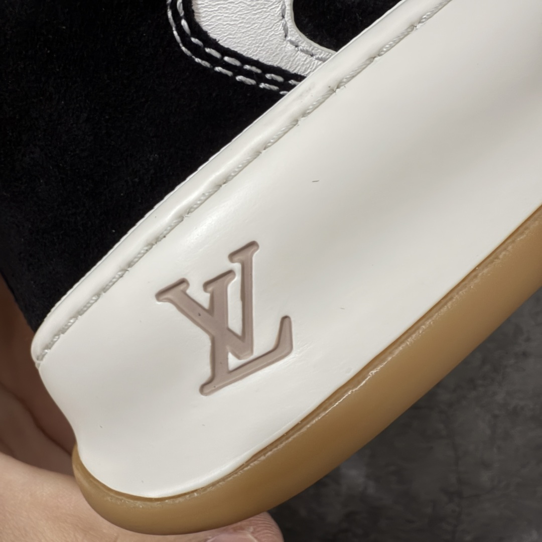 LV 路易威登LOUIS VUITTON Tilted Low Sneakers 倾斜系列低帮复古休闲运