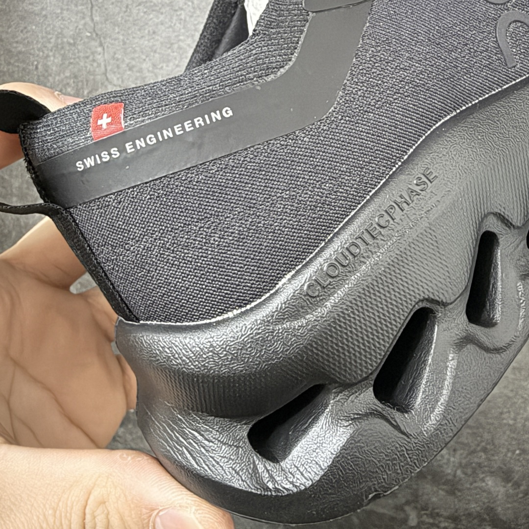 图片[3]-【OG纯原】ON昂跑系列 CLOUDTILT Moon 系列 户外街头机能风跑步鞋 大厂出品 原版有1比1打造 配件齐全 外贸专供 尺码最大做到47码 市面最高还原度版本 打造最强品质 没有之一 鞋面采用一体成型布料 有弹性非常透气 鞋底是镂空设计 运用了CLOUDTILT专利技术 弹力十足 毫无负重感 适合日常长距离行走或者休闲旅游 跑步 尺码 36 36.5 37.5 38 38.5 39 40 40.5 41 42 42.5 43 44 44.5 45 46 47-选品中心