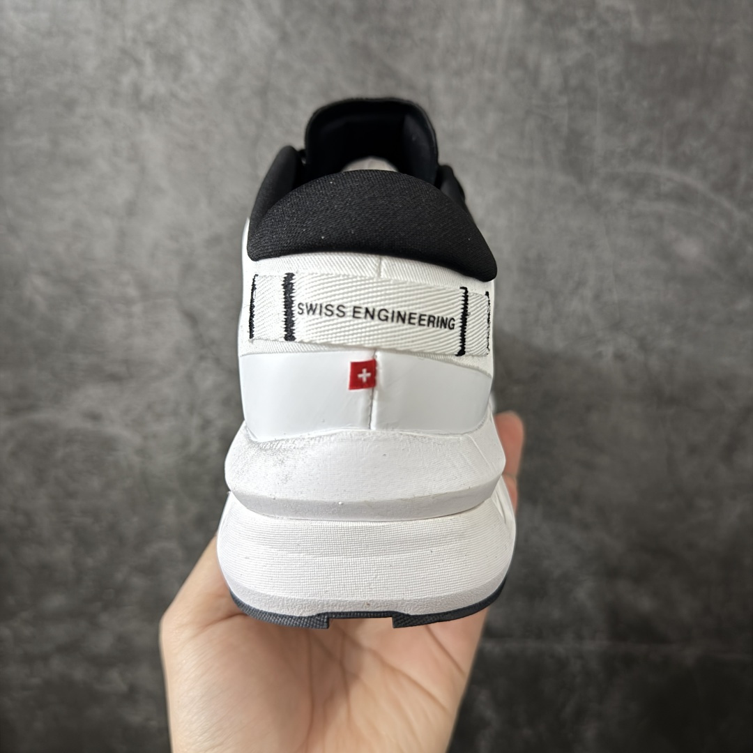 图片[4]-【PZ纯原】On昂跑 Cloudzone跑鞋 市场最优版本 区别市场通货 配件齐全 塑料膜包装 带手提袋 鞋底搭载了on的核心科技缓震技术CloudTec 绝对会是一双冷门联名好鞋，简约不失质感，细节满满却又很低调，不喜欢撞款的朋友赶紧入手！😍 尺码：36-45带半码-选品中心