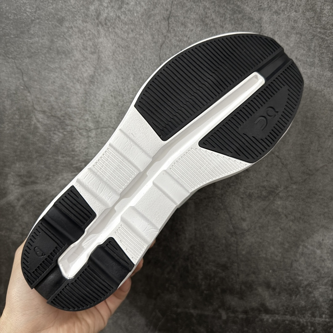 图片[9]-【PZ纯原】On昂跑 Cloudzone跑鞋 市场最优版本 区别市场通货 配件齐全 塑料膜包装 带手提袋 鞋底搭载了on的核心科技缓震技术CloudTec 绝对会是一双冷门联名好鞋，简约不失质感，细节满满却又很低调，不喜欢撞款的朋友赶紧入手！😍 尺码：36-45带半码-选品中心