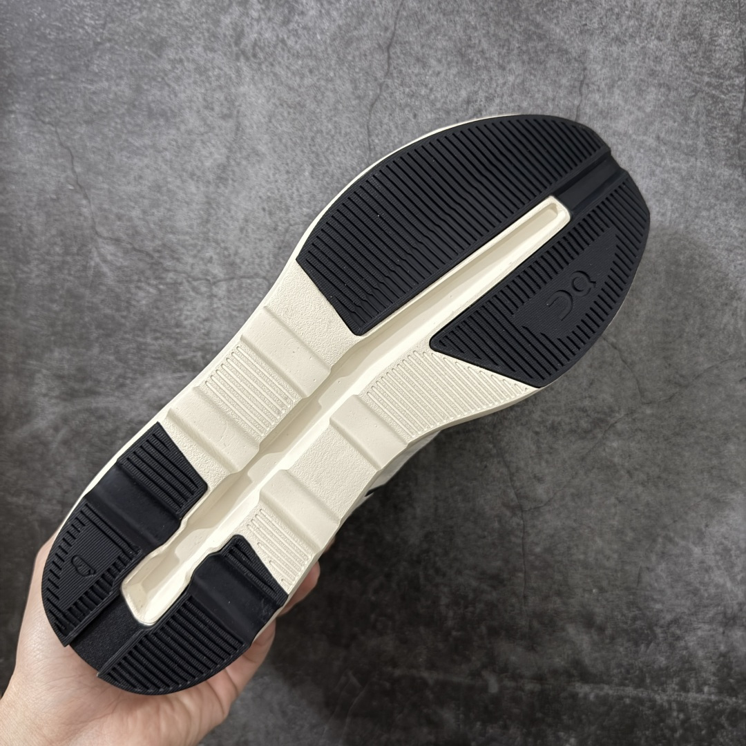 图片[9]-【PZ纯原】On昂跑 Cloudzone跑鞋 市场最优版本 区别市场通货 配件齐全 塑料膜包装 带手提袋 鞋底搭载了on的核心科技缓震技术CloudTec 绝对会是一双冷门联名好鞋，简约不失质感，细节满满却又很低调，不喜欢撞款的朋友赶紧入手！😍 尺码：36-45带半码-选品中心