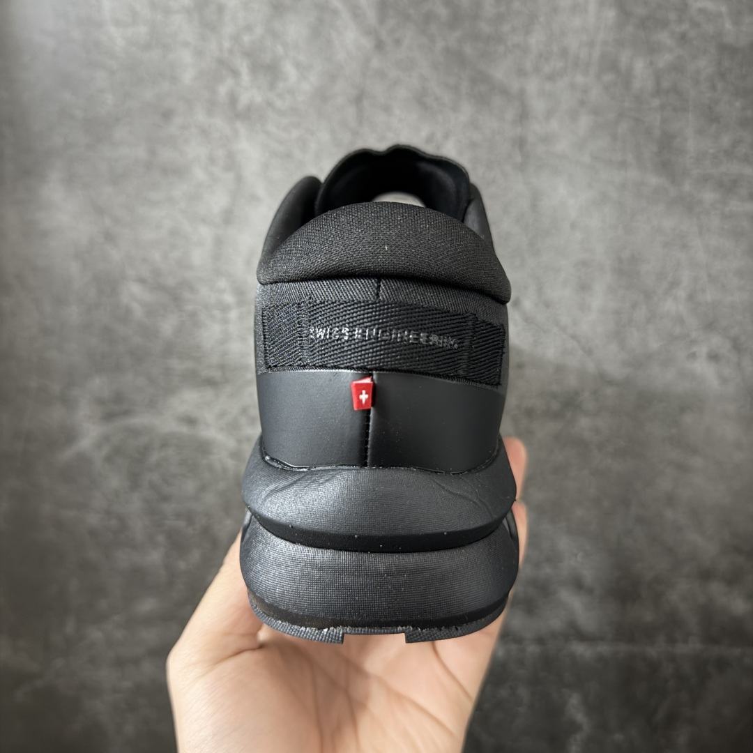 图片[4]-【PZ纯原】On昂跑 Cloudzone跑鞋 市场最优版本 区别市场通货 配件齐全 塑料膜包装 带手提袋 鞋底搭载了on的核心科技缓震技术CloudTec 绝对会是一双冷门联名好鞋，简约不失质感，细节满满却又很低调，不喜欢撞款的朋友赶紧入手！😍 尺码：36-45带半码-选品中心