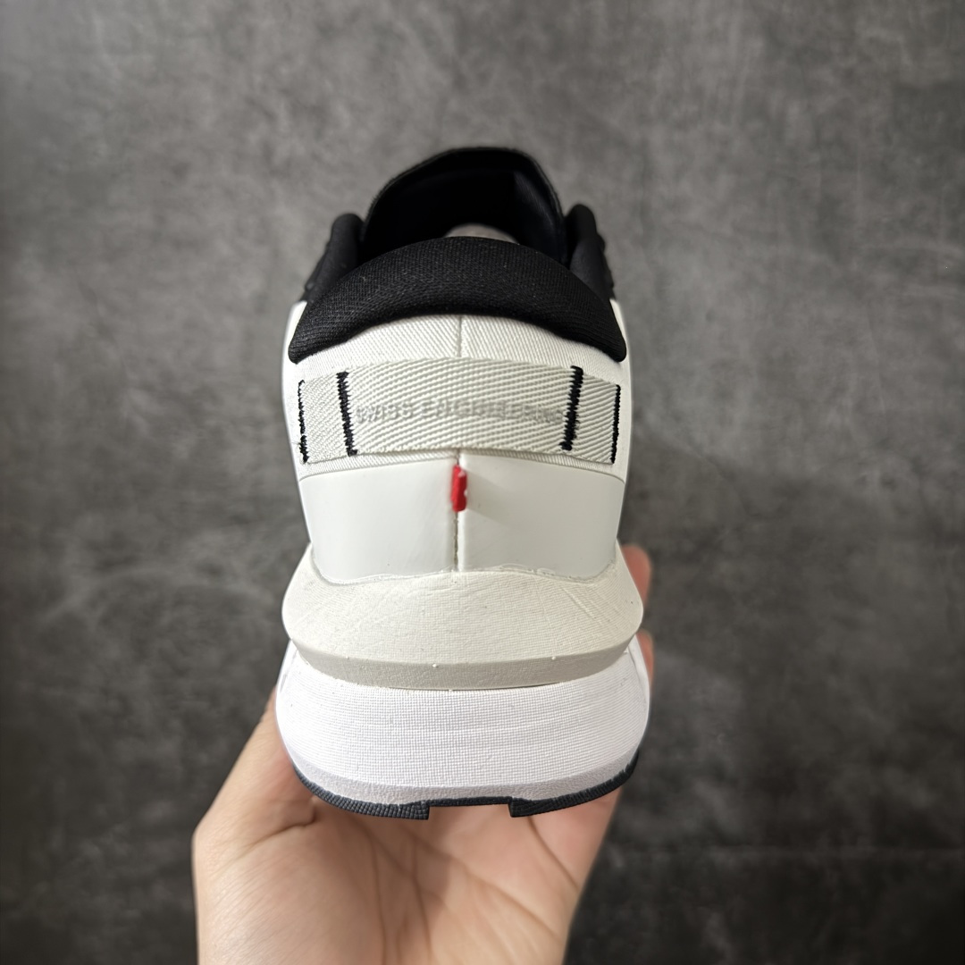 图片[4]-【PZ纯原】On昂跑 Cloudzone跑鞋 市场最优版本 区别市场通货 配件齐全 塑料膜包装 带手提袋 鞋底搭载了on的核心科技缓震技术CloudTec 绝对会是一双冷门联名好鞋，简约不失质感，细节满满却又很低调，不喜欢撞款的朋友赶紧入手！😍 尺码：36-45带半码-选品中心