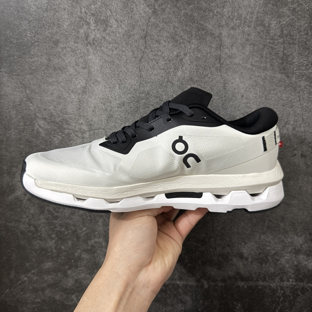 图片[2]-【PZ纯原】On昂跑 Cloudzone跑鞋 市场最优版本 区别市场通货 配件齐全 塑料膜包装 带手提袋 鞋底搭载了on的核心科技缓震技术CloudTec 绝对会是一双冷门联名好鞋，简约不失质感，细节满满却又很低调，不喜欢撞款的朋友赶紧入手！😍 尺码：36-45带半码-选品中心