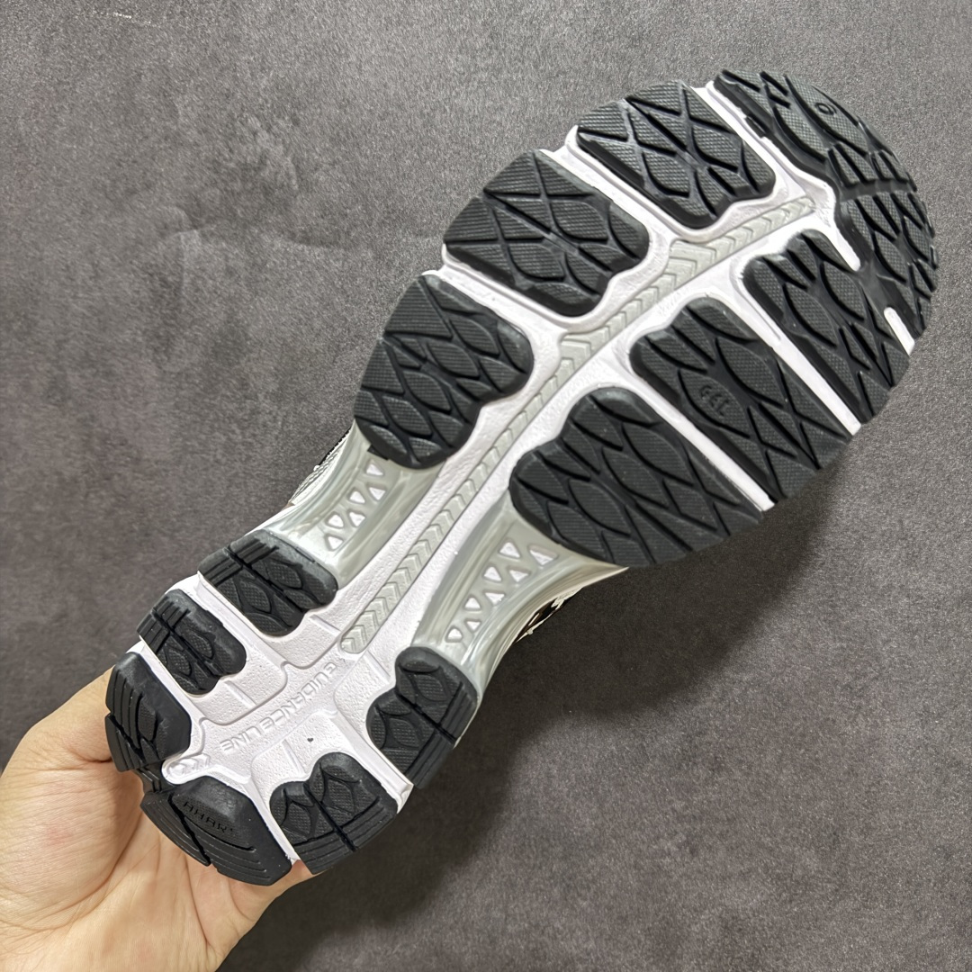 图片[9]-【公司级】AsicsGel-Kayano 12.1 亚瑟士运动休闲透气专业跑鞋 提供出众的稳定性与缓冲 此种置于中底内部的自适应发泡材料 可在每一次冲击后帮助足弓重新定位 强化迈步时的支撑性中底处的另一项升级为FFBLASTTM PLUSECO缓冲科技 此种材料含有约24%的生物基成分 可在每一步中创造绵柔的触地脚感PureGELM科技位干鞋跟底部 柔软度比标准GELM科技高65% 为长跑训练者带来令人惊奇的运动顺畅感 货号： 1203A869-021 尺码： 36 36.5 37.5 38 38.5 39 40 40.5 41.5 42 42.5 43.5 44 45 46 47-选品中心