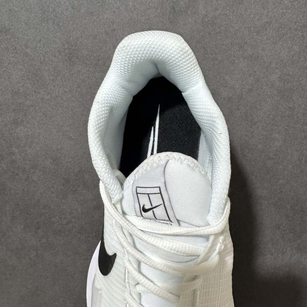 图片[6]-【公司级】Nike Zoom Vapor Pro HC简约时尚百搭经典 减震 低帮 网球鞋 颜值与实用性兼具 轻质网眼鞋面，透气又轻盈 Air Zoom 缓震配置超给力，击球冲击能有效吸收，缓震回弹超舒适，启动反馈也很赞。 鞋身流线型设计，减少空气阻力，灵活性拉满 鞋底橡胶耐磨，硬地抓地力强，多方向人字纹，急停、变向都稳 中足锁定稳，侧向支撑靠谱，鞋楦贴合度适中，打球时脚在鞋里不乱晃，能专注赢球 简约设计适配多种风格，运动与日常场景无缝切换 轻量化与透气性 网面材质减轻重量，长时间穿着舒适 尺码：36-45-选品中心