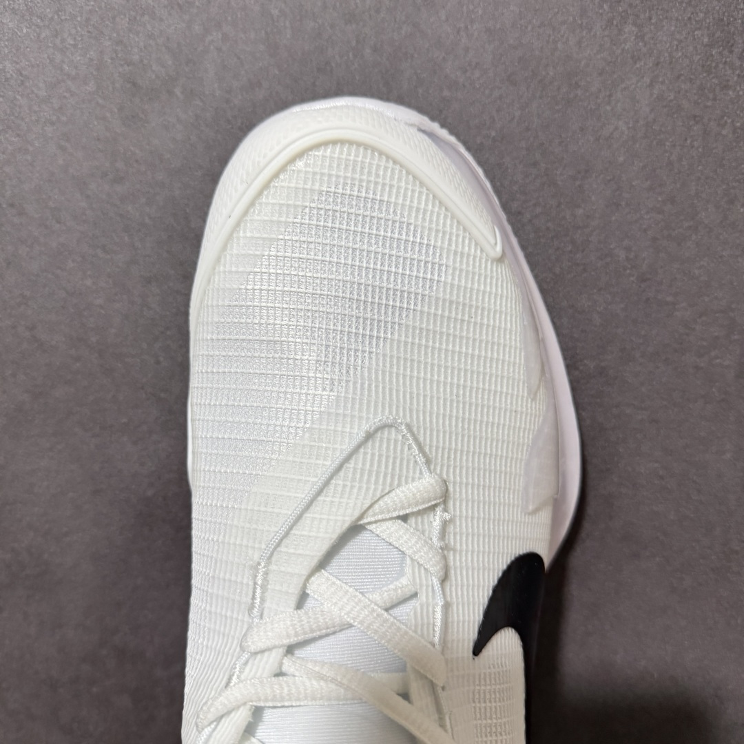 图片[5]-【公司级】Nike Zoom Vapor Pro HC简约时尚百搭经典 减震 低帮 网球鞋 颜值与实用性兼具 轻质网眼鞋面，透气又轻盈 Air Zoom 缓震配置超给力，击球冲击能有效吸收，缓震回弹超舒适，启动反馈也很赞。 鞋身流线型设计，减少空气阻力，灵活性拉满 鞋底橡胶耐磨，硬地抓地力强，多方向人字纹，急停、变向都稳 中足锁定稳，侧向支撑靠谱，鞋楦贴合度适中，打球时脚在鞋里不乱晃，能专注赢球 简约设计适配多种风格，运动与日常场景无缝切换 轻量化与透气性 网面材质减轻重量，长时间穿着舒适 尺码：36-45-选品中心