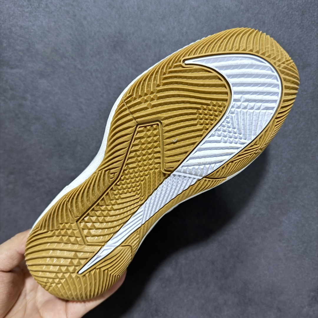 图片[9]-【公司级】Nike Zoom Vapor Pro HC简约时尚百搭经典 减震 低帮 网球鞋 颜值与实用性兼具 轻质网眼鞋面，透气又轻盈 Air Zoom 缓震配置超给力，击球冲击能有效吸收，缓震回弹超舒适，启动反馈也很赞。 鞋身流线型设计，减少空气阻力，灵活性拉满 鞋底橡胶耐磨，硬地抓地力强，多方向人字纹，急停、变向都稳 中足锁定稳，侧向支撑靠谱，鞋楦贴合度适中，打球时脚在鞋里不乱晃，能专注赢球 简约设计适配多种风格，运动与日常场景无缝切换 轻量化与透气性 网面材质减轻重量，长时间穿着舒适 尺码：36-45-选品中心