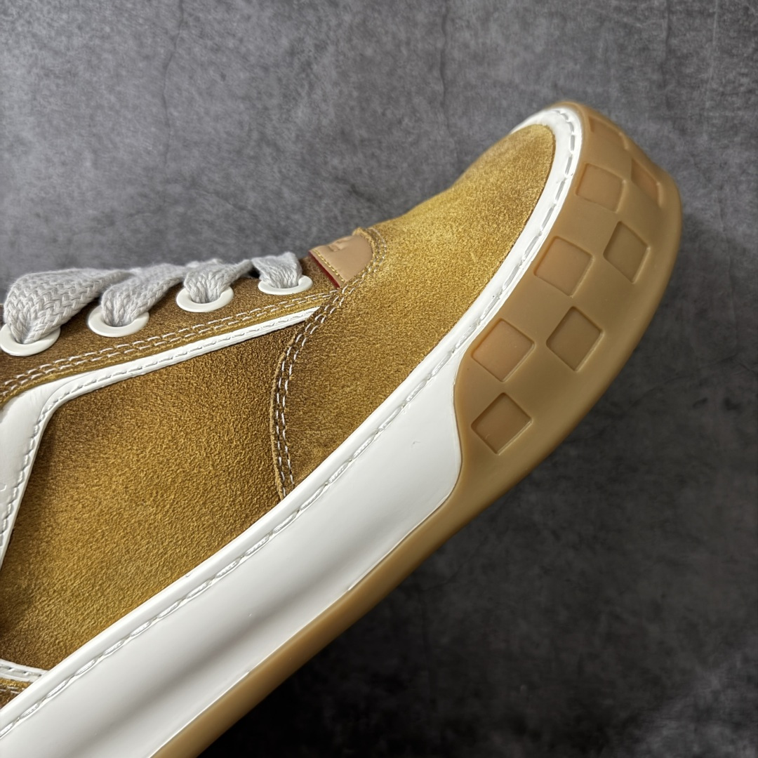 图片[6]-【专柜版/海淘代购】 LV 路易威登LOUIS VUITTON Tilted Low Sneakers 倾斜系列低帮复古休闲运动文化百搭板鞋 2026早春款板鞋 饼干鞋 市场最顶天花板 礼盒包装 正确细节 原鞋原材料1：1打造 完美版型做工 欢迎对比市场任何品质的货品 广东原产 升级原楦型开发纸版 包装说明书防尘布袋物件(附送官方快递加固牛皮纸外盒!!)#采用Monogram 丹宁布鞋面材质#鞋垫嵌入软脚感EVA物料#后跟耐弯折滴塑支撑片#全新开发TPR光泽组合隔色鞋底❗ 尺码：39 40 41 42 43 44 45-选品中心