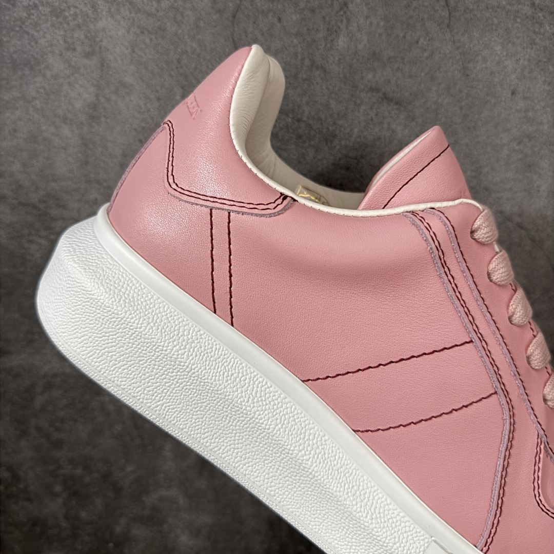 图片[7]-【HT纯原礼盒版】Alexander McQueen/亚历山大麦昆松糕鞋厚底增高小白鞋 红线粉色 全市场配色最齐(100+配色) 性价比最高 同价位品质无敌 进口丝绸亚光原版正品 水染羊皮内里 羊皮垫脚 回弹度到位 耐磨又舒适 鞋底厚4.5cm 全套原版包装 配件齐全 官方一致 凹凸定制正品原盒包装 右脚鞋舌嵌入防伪芯片装置 外盒鞋标官方二维码扫码+防伪芯片 尺码：35-39-选品中心