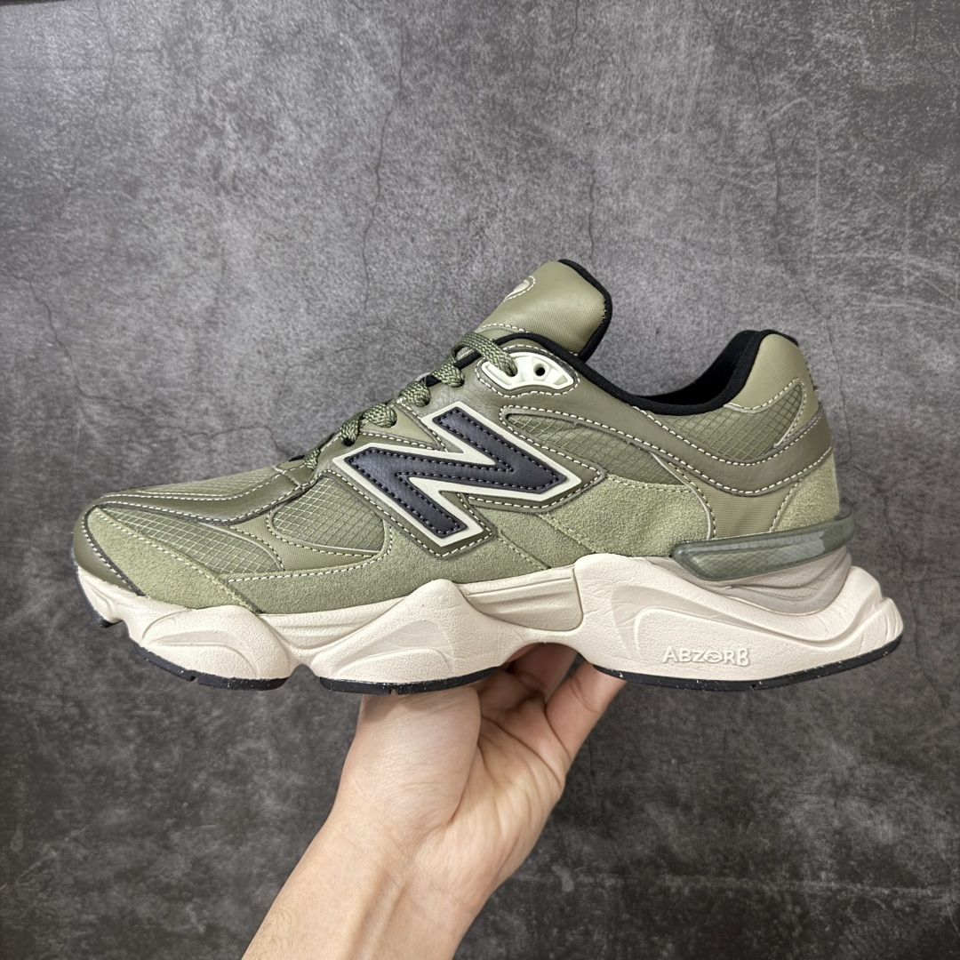 图片[2]-【纯原版】 New Balance NB9060 联名款 复古休闲运动慢跑鞋 U9060ORC 全套原楦原纸板原厂数据开发 进口三明治网面 原装进口翻毛皮料正确绒感卡色 正确中底拉帮中底网布细节 原厂标裁 带紫光防伪 定制后跟透明水晶模块 冲裁组合 大底贴合程度胶水上色把控完美 整洁度挑战全网艺术家 多道序QC把关品质完善 匠心打造 耗时两个月开发完成 工艺极其复杂难度可想而知 新开独立私模大底 全网唯一正确六层组合大底 高端零售专供产物 尺码：36 37 37.5 38 38.5 39 40 40.5 41 42 42.5 43 44 45 46.5-选品中心