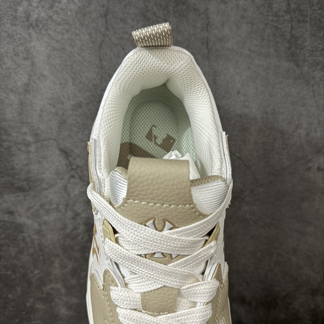 图片[8]-【纯原升级版】韩国洋基队NY大标潮流老爹鞋 MLB小白鞋市面上唯一顶级纯原版本 原材料打造 原楦原档案数据开发版型 完美鞋头弧度/后套收口效果🆚市面文案版本‼️ 原厂立体填充鞋舌海绵 中底注胶孔原数据开发模具大底 原厂转印标 保证不掉字 内增高6cm 原厂1：1模具开发 原厂进口纳米材质 原厂 全套手提袋 原盒雷射防伪标包装 天猫订单品质 官网尺码35-45-选品中心