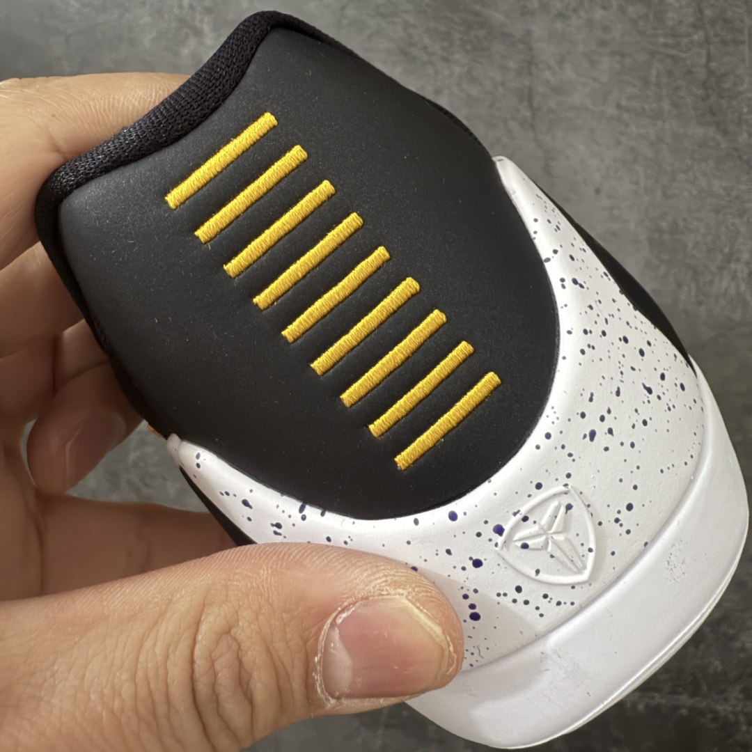 图片[2]-【GX绿x版本】Nike Kobe 9 Elite Low Protro 耐克 科比9代 低帮 黑白黄 IH1401-002 完美复刻公司货 React科技鞋垫加持 实战配置直接拉满 原楦纸板开发 鞋身流线型、后跟塑形 区分土肥圆 原厂针织鞋面一针一线匹配原版 全身鞋材卡料色独家定制 唯一万针立体刺绣SWOOSH 真实底模最大50.5 实战利器 专供海外市场 独立原厂模具 首批不拼图大几率过验 亲测已过 支持各种高强度实战 无需担心 补货周期极长 脚宽建议买大半码 科比系列前掌偏窄 支持七天无理由退换 尺码： 40 40.5 41 42 42.5 43 44 44.5 45 46 47.5 48.5-选品中心