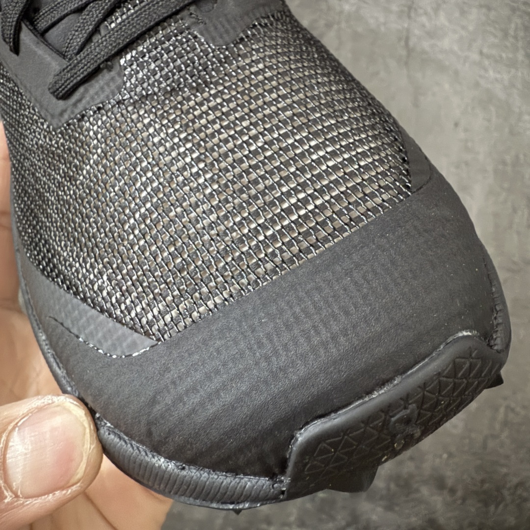 图片[5]-【T1版本】On Cloudultra 3昂跑 舒适百搭减震回弹 低帮跑步鞋 全新版本 重新定义昂跑标杆水准 ＃独家原厂档案开发私模大底【棱角分明】 ＃独家定制原厂面料 区别市场通货批次 此运动品牌 开创于2010年 缓震着陆、强效回弹、轻柔质感的设计构思始终是ON研制关键 与此同时基于“为全球提供革新性的跑步感受”信念 陆续推出了多款跑鞋及其以专业运动人体跑步工程学为设计关键的功能性跑步服饰设备 让跑者不费力气地畅快畅跑 尺码：36-45-选品中心