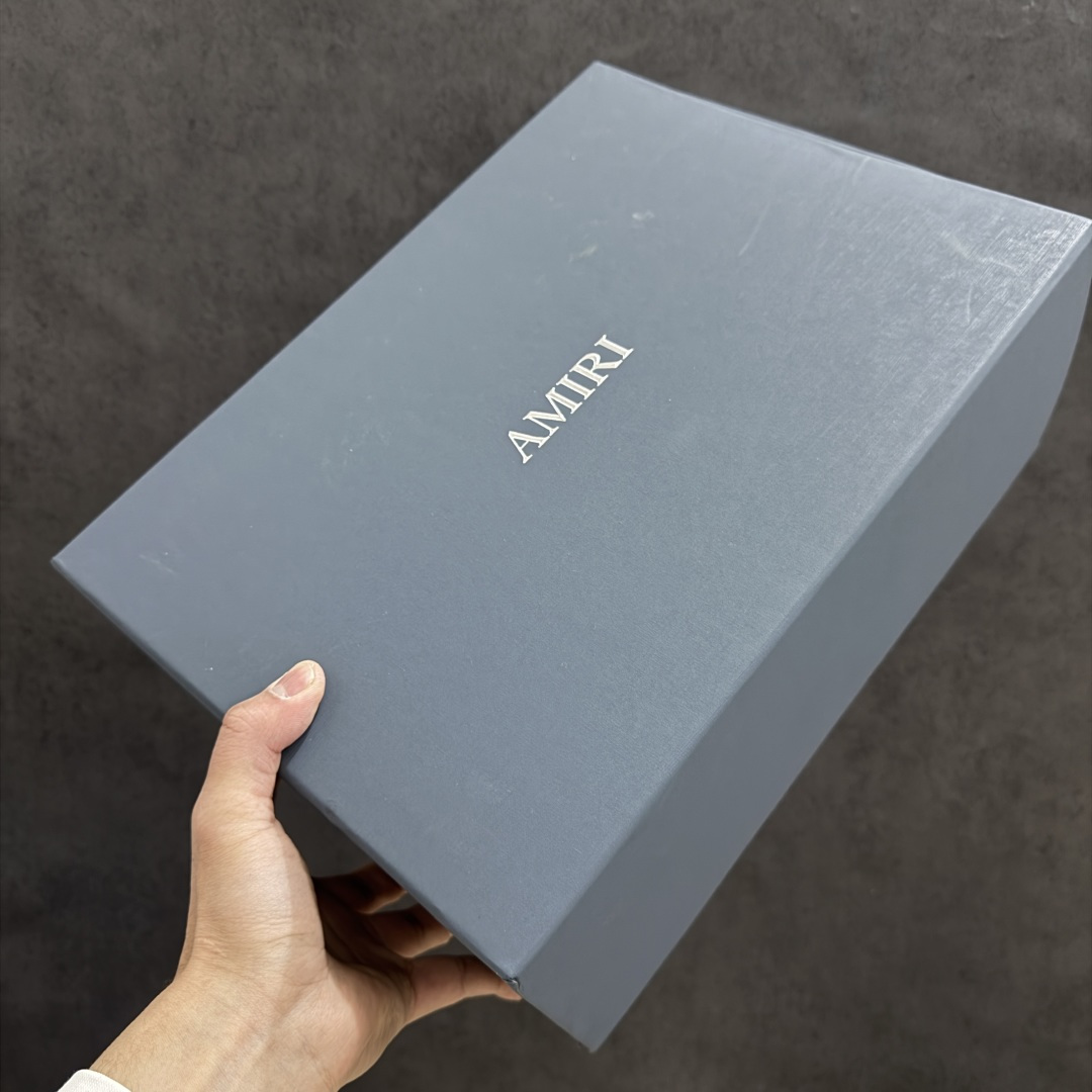 图片[13]-【佛山超A版】AMIRI 埃米尔 MA Skyline系列 复古 厚底 魔术贴 情侣款 休闲运动板鞋 全新MA Skyline系列，立体MA QUAD点缀，采用双色橡胶鞋底搭配质感皮革鞋面，闭合方式采用魔术贴＋鞋带，个性复古篮球风格 ▪️面料： 原版定制进口头层牛皮 ▪️内里： 原版定制透气网里 ▪️大底： 原版开模防滑橡胶材质 ▪️底厚： 4CM ▪️尺码： 男款39-46-选品中心