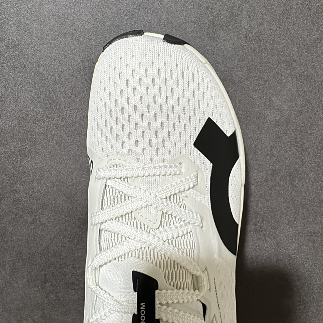 图片[5]-【PZ纯原】On昂跑 Cloudboom Max 系列舒适时尚透气支撑马拉松跑步鞋 纯原版本 做工版型材质非常到位 升级原楦原纸版开发版型 采用半透明轻量化纱网热熔面料材质 搭载双层Helion™泡棉中底 外置耐磨防滑橡胶底片❗️ 采用人体工程超薄透气网织布鞋面材质 搭镂空CloudTec®️科技泡棉缓震(4.5cm厘米)加厚中底 外置耐磨防滑橡胶底片 好看好穿 尺码：​36-45 无半码 ​-选品中心