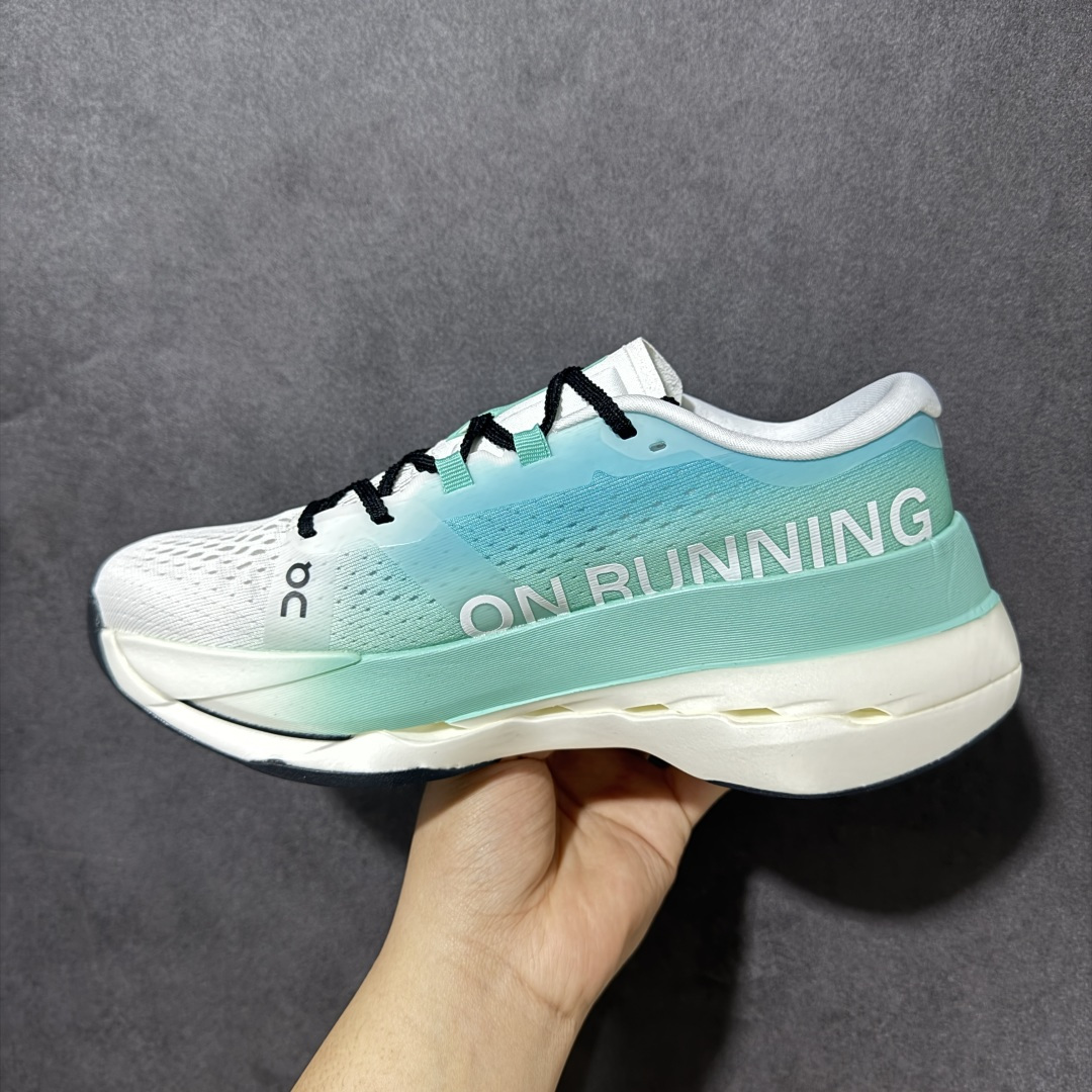 图片[2]-【PZ纯原】On昂跑 Cloudboom Max 系列舒适时尚透气支撑马拉松跑步鞋 纯原版本 做工版型材质非常到位 升级原楦原纸版开发版型 采用半透明轻量化纱网热熔面料材质 搭载双层Helion™泡棉中底 外置耐磨防滑橡胶底片❗️ 采用人体工程超薄透气网织布鞋面材质 搭镂空CloudTec®️科技泡棉缓震(4.5cm厘米)加厚中底 外置耐磨防滑橡胶底片 好看好穿 尺码：​36-45 无半码 ​-选品中心