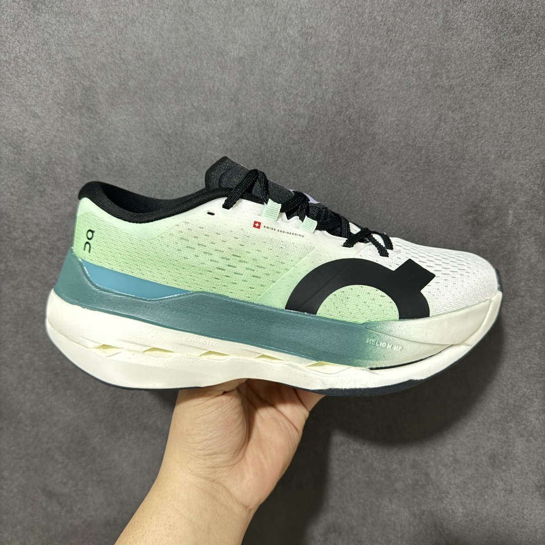 【PZ纯原】On昂跑 Cloudboom Max 系列舒适时尚透气支撑马拉松跑步鞋 纯原版本 做工版型材质非常到位 升级原楦原纸版开发版型 采用半透明轻量化纱网热熔面料材质 搭载双层Helion™泡棉中底 外置耐磨防滑橡胶底片❗️ 采用人体工程超薄透气网织布鞋面材质 搭镂空CloudTec®️科技泡棉缓震(4.5cm厘米)加厚中底 外置耐磨防滑橡胶底片 好看好穿 尺码:36-45 无半码 -选品中心