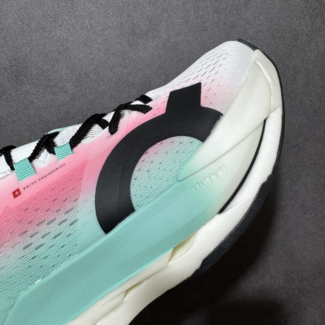 图片[7]-【PZ纯原】On昂跑 Cloudboom Max 系列舒适时尚透气支撑马拉松跑步鞋 纯原版本 做工版型材质非常到位 升级原楦原纸版开发版型 采用半透明轻量化纱网热熔面料材质 搭载双层Helion™泡棉中底 外置耐磨防滑橡胶底片❗️ 采用人体工程超薄透气网织布鞋面材质 搭镂空CloudTec®️科技泡棉缓震(4.5cm厘米)加厚中底 外置耐磨防滑橡胶底片 好看好穿 尺码：​36-45 无半码 ​-选品中心