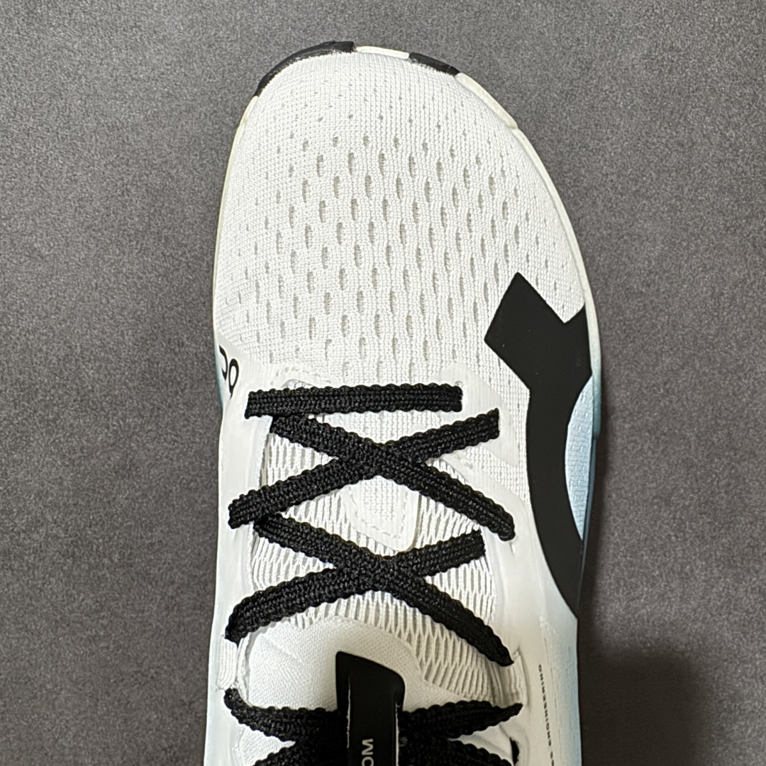 图片[5]-【PZ纯原】On昂跑 Cloudboom Max 系列舒适时尚透气支撑马拉松跑步鞋 纯原版本 做工版型材质非常到位 升级原楦原纸版开发版型 采用半透明轻量化纱网热熔面料材质 搭载双层Helion™泡棉中底 外置耐磨防滑橡胶底片❗️ 采用人体工程超薄透气网织布鞋面材质 搭镂空CloudTec®️科技泡棉缓震(4.5cm厘米)加厚中底 外置耐磨防滑橡胶底片 好看好穿 尺码：​36-45 无半码 ​-选品中心