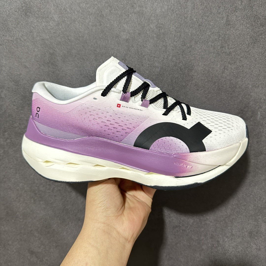 【PZ纯原】On昂跑 Cloudboom Max 系列舒适时尚透气支撑马拉松跑步鞋 纯原版本 做工版型材质非常到位 升级原楦原纸版开发版型 采用半透明轻量化纱网热熔面料材质 搭载双层Helion™泡棉中底 外置耐磨防滑橡胶底片❗️ 采用人体工程超薄透气网织布鞋面材质 搭镂空CloudTec®️科技泡棉缓震(4.5cm厘米)加厚中底 外置耐磨防滑橡胶底片 好看好穿 尺码:36-45 无半码 -选品中心