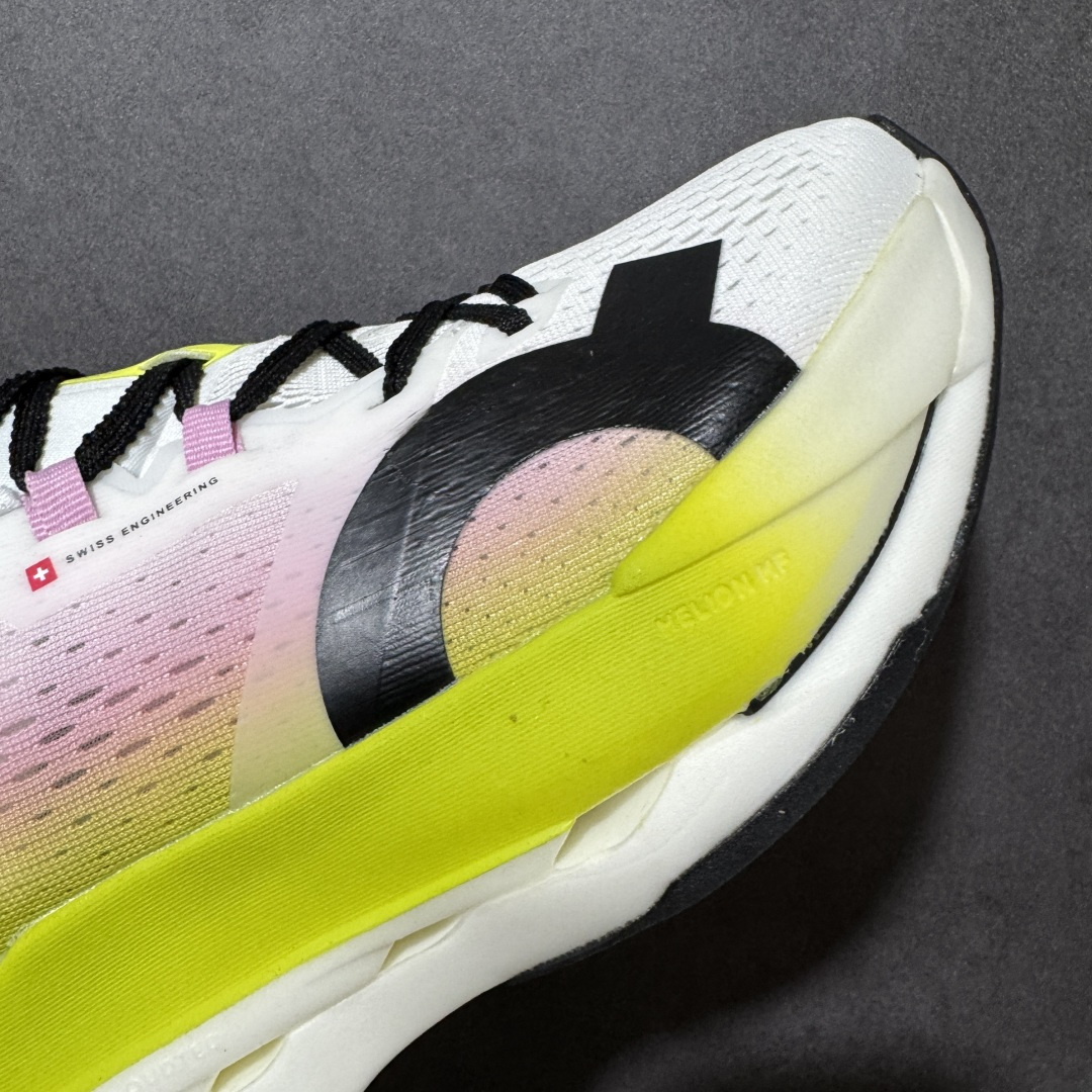 图片[7]-【PZ纯原】On昂跑 Cloudboom Max 系列舒适时尚透气支撑马拉松跑步鞋 纯原版本 做工版型材质非常到位 升级原楦原纸版开发版型 采用半透明轻量化纱网热熔面料材质 搭载双层Helion™泡棉中底 外置耐磨防滑橡胶底片❗️ 采用人体工程超薄透气网织布鞋面材质 搭镂空CloudTec®️科技泡棉缓震(4.5cm厘米)加厚中底 外置耐磨防滑橡胶底片 好看好穿 尺码：​36-45 无半码 ​-选品中心