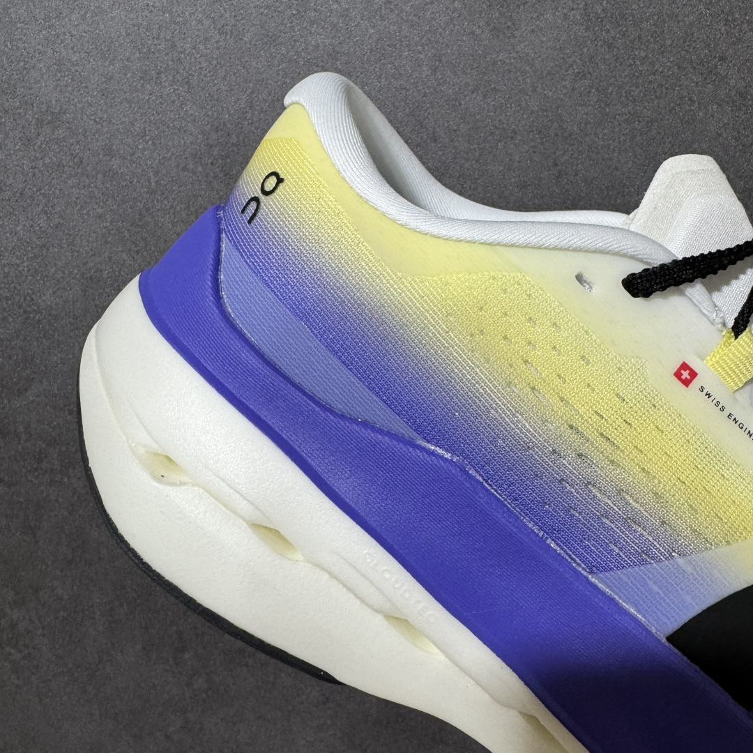 图片[8]-【PZ纯原】On昂跑 Cloudboom Max 系列舒适时尚透气支撑马拉松跑步鞋 纯原版本 做工版型材质非常到位 升级原楦原纸版开发版型 采用半透明轻量化纱网热熔面料材质 搭载双层Helion™泡棉中底 外置耐磨防滑橡胶底片❗️ 采用人体工程超薄透气网织布鞋面材质 搭镂空CloudTec®️科技泡棉缓震(4.5cm厘米)加厚中底 外置耐磨防滑橡胶底片 好看好穿 尺码：​36-45 无半码 ​-选品中心