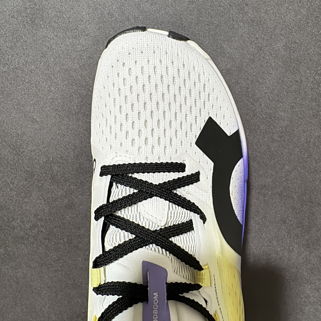 图片[5]-【PZ纯原】On昂跑 Cloudboom Max 系列舒适时尚透气支撑马拉松跑步鞋 纯原版本 做工版型材质非常到位 升级原楦原纸版开发版型 采用半透明轻量化纱网热熔面料材质 搭载双层Helion™泡棉中底 外置耐磨防滑橡胶底片❗️ 采用人体工程超薄透气网织布鞋面材质 搭镂空CloudTec®️科技泡棉缓震(4.5cm厘米)加厚中底 外置耐磨防滑橡胶底片 好看好穿 尺码：​36-45 无半码 ​-选品中心