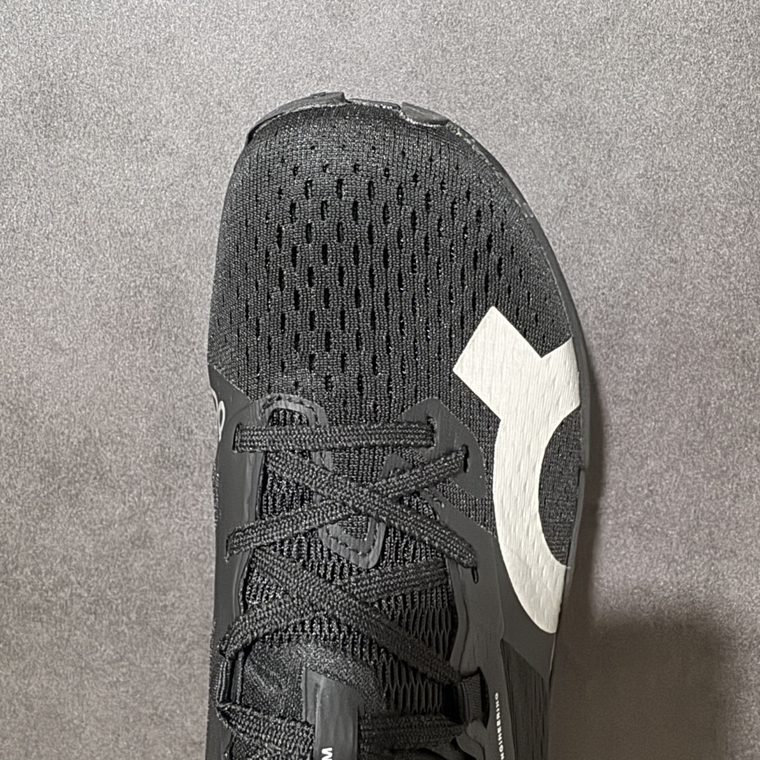 图片[5]-【PZ纯原】On昂跑 Cloudboom Max 系列舒适时尚透气支撑马拉松跑步鞋 纯原版本 做工版型材质非常到位 升级原楦原纸版开发版型 采用半透明轻量化纱网热熔面料材质 搭载双层Helion™泡棉中底 外置耐磨防滑橡胶底片❗️ 采用人体工程超薄透气网织布鞋面材质 搭镂空CloudTec®️科技泡棉缓震(4.5cm厘米)加厚中底 外置耐磨防滑橡胶底片 好看好穿 尺码：​36-45 无半码 ​-选品中心