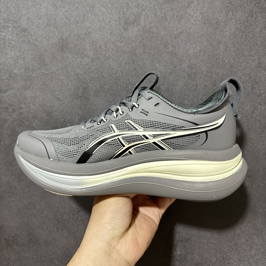 图片[2]-【公司级】Asics GEL-NIMBUS 28复古单品 ASICS(亚瑟士） 是日本实业家鬼冢喜八郎创立的跑鞋运动品牌，名宇想法源自著名的拉丁谚语“AnimaSana In Corpore Sano”，意为“健全的精神寓于强健的体魄”。正如其名字的含义，ASICS亚瑟士一直坚信保持身体的健康与活力是打造健康快乐的生活方式的最佳途径。亚瑟士的跑鞋、篮球鞋等系列集专业与美貌于一身，拥有极高的热度 货号：1011C268-021 尺码：36 37 37.5 38 39 39.5 40 40.5 41.5 42 42.5 43.5 44 45 46 47-选品中心