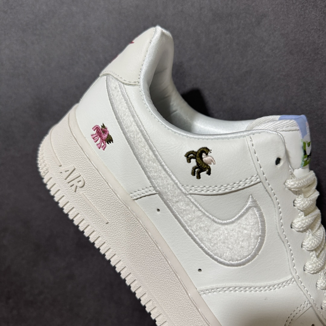 图片[8]-特价【定制版】NIKE AIR FORCE 1‘07 空军马年限定 原楦头原纸板 打造纯正低帮空军版型 货号：FV5948-104 尺码：36 36.5 37.5 38 38.5 39 40 40.5 41 42 42.5 43 44 45-选品中心