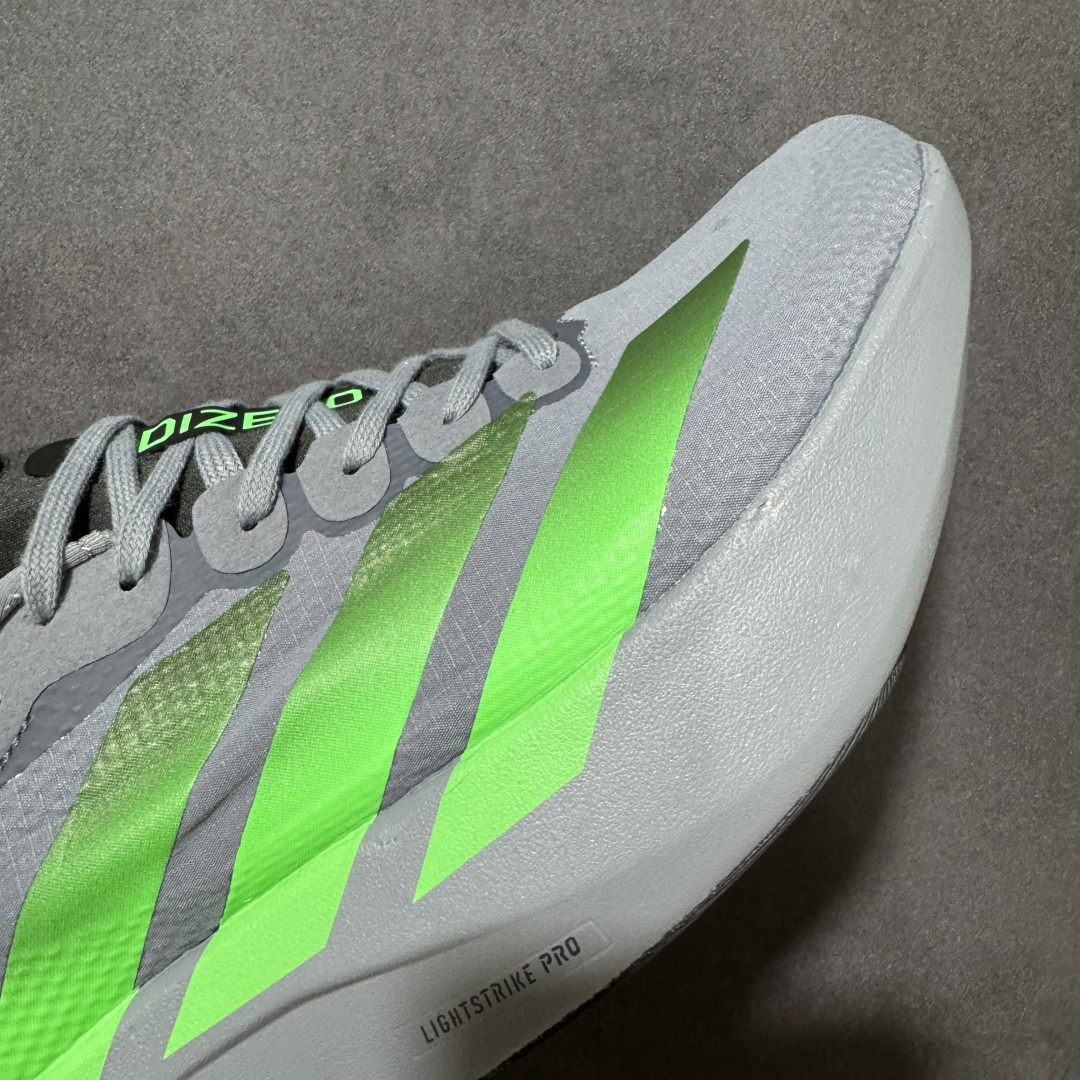 图片[7]-【公司级】Adidas Adizero Evo SL 2 阿迪超轻透气缓震跑鞋 #以令人难以置信的138克重量，刷新了跑鞋轻量化的记录，阿迪在材料科学和工艺技术上的深厚积累。 #全新鞋款采用Lightweight Upper材料，让穿着者几乎能够体验到一种\”裸足\”的感觉 货号： KI6927 尺码：36 36.5 37 38 38.5 39 40 40.5 41 42 42.5 43 44 44.5 45-选品中心