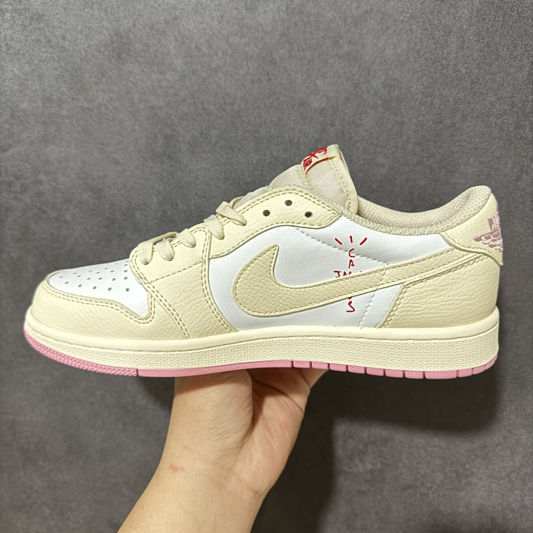 图片[2]-【公司级】Nike Air Jordan 1 x Travis Scott AJ1倒勾 乔一倒钩 耐克 低帮文化篮球鞋 升级原楦原档案数据开发纸版楦型 采用同源纳帕头层皮革鞋面材质 全新底模完美品相清洁度及喷漆效果 完美品质出货 细节如图所示 鞋面切割工整 冲孔整齐干净 中底拉帮线 整体清洁度非常好 货号：DM7866-171 尺码：36 36.5 37.5 38 38.5 39 40 40.5 41 42 42.5 43 44 45 46-选品中心