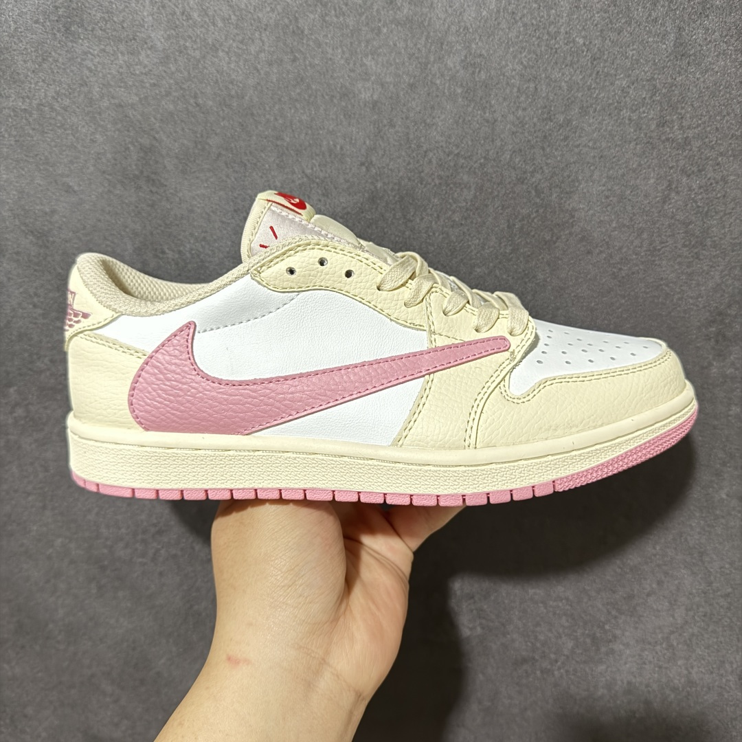 【公司级】Nike Air Jordan 1 x Travis Scott AJ1倒勾 乔一倒钩 耐克 低帮文化篮球鞋 升级原楦原档案数据开发纸版楦型 采用同源纳帕头层皮革鞋面材质 全新底模完美品相清洁度及喷漆效果 完美品质出货 细节如图所示 鞋面切割工整 冲孔整齐干净 中底拉帮线 整体清洁度非常好 货号：DM7866-171 尺码：36 36.5 37.5 38 38.5 39 40 40.5 41 42 42.5 43 44 45 46-选品中心