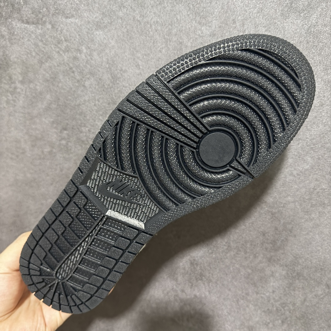 图片[9]-【定制版】Nike Air Jordan 1 Low（斯图西联名） 乔丹倒勾 爆款高端定制 米白荔枝纹碰撞灰色豹纹，Stussy手写Logo铺满鞋身，金属吊牌点睛挂着街头魂。美式复古与亚文化的碰撞，每一步都是潮流宣言。定制鞋盒 超高清洁度 细节完美 货号：XJ0979-001 尺码：36 36.5 37.5 38 38.5 39 40 40.5 41 42 42.5 43 44 44.5 45-选品中心