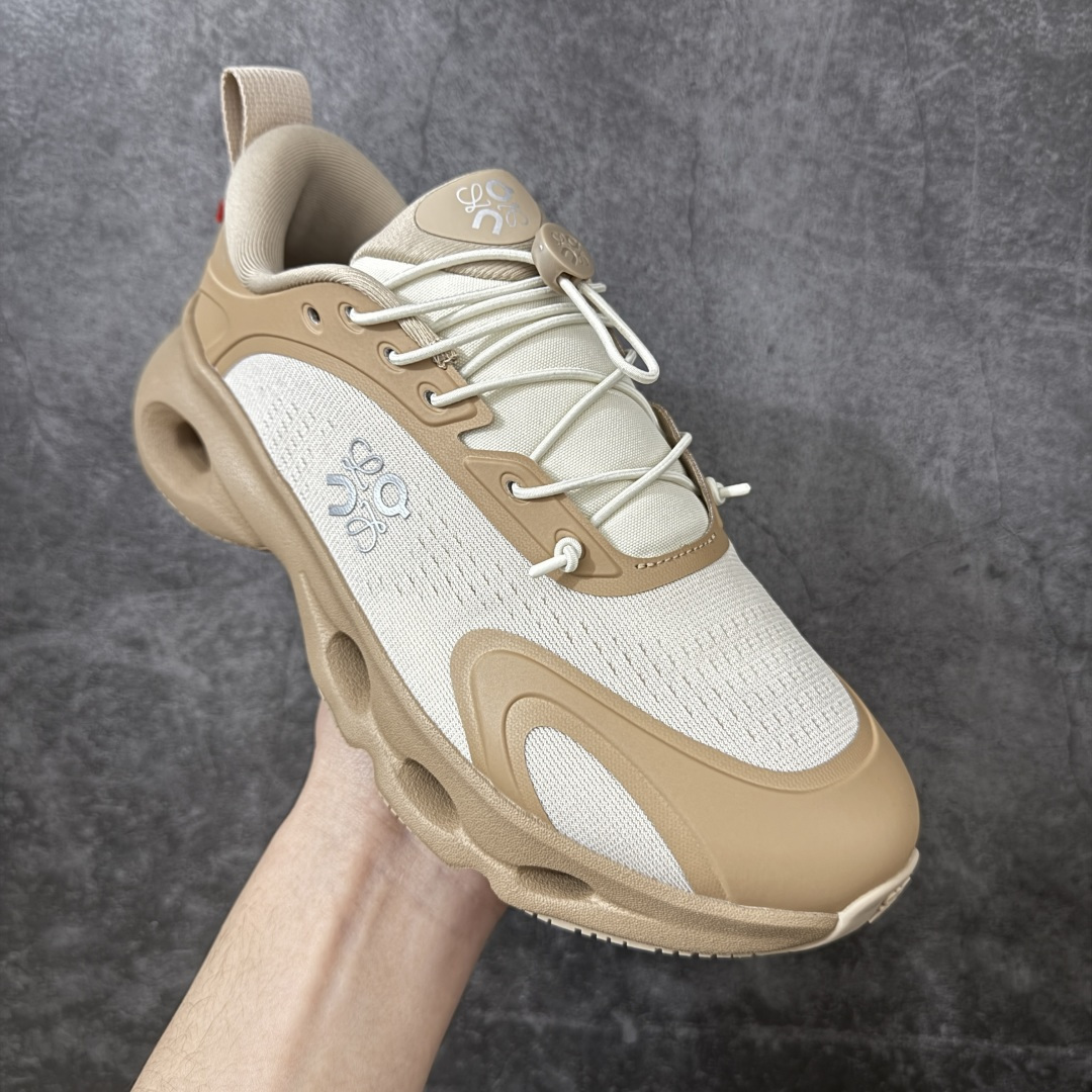 图片[3]-【莞产顶级】LOEWE罗意威 x ON昂跑 联名款 Cloudsolo系列 •原鞋一致橡胶底 原版高弹MD 加爆米花料 •正确后跟小蛮腰 •Logo立体有光泽度 •正确鞋头饱满立体 •鞋舌TPU立体高频 •正确鞋面网布多层厚实材料 •后跟织带高频立体 织带上浆加硬 •正确鞋带头滴胶柔软 •正确鞋垫前薄后厚有弹性（欧奈斯材料，非普通海玻璃） 尺码：36 36.5 37 37.5 38 38.5 39 40 40.5 41 42 42.5 43 44 44.5 45 46（真半码）-选品中心