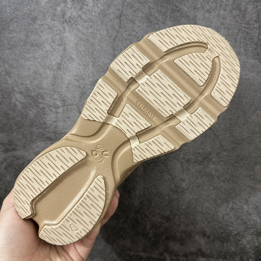 图片[9]-【莞产顶级】LOEWE罗意威 x ON昂跑 联名款 Cloudsolo系列 •原鞋一致橡胶底 原版高弹MD 加爆米花料 •正确后跟小蛮腰 •Logo立体有光泽度 •正确鞋头饱满立体 •鞋舌TPU立体高频 •正确鞋面网布多层厚实材料 •后跟织带高频立体 织带上浆加硬 •正确鞋带头滴胶柔软 •正确鞋垫前薄后厚有弹性（欧奈斯材料，非普通海玻璃） 尺码：36 36.5 37 37.5 38 38.5 39 40 40.5 41 42 42.5 43 44 44.5 45 46（真半码）-选品中心