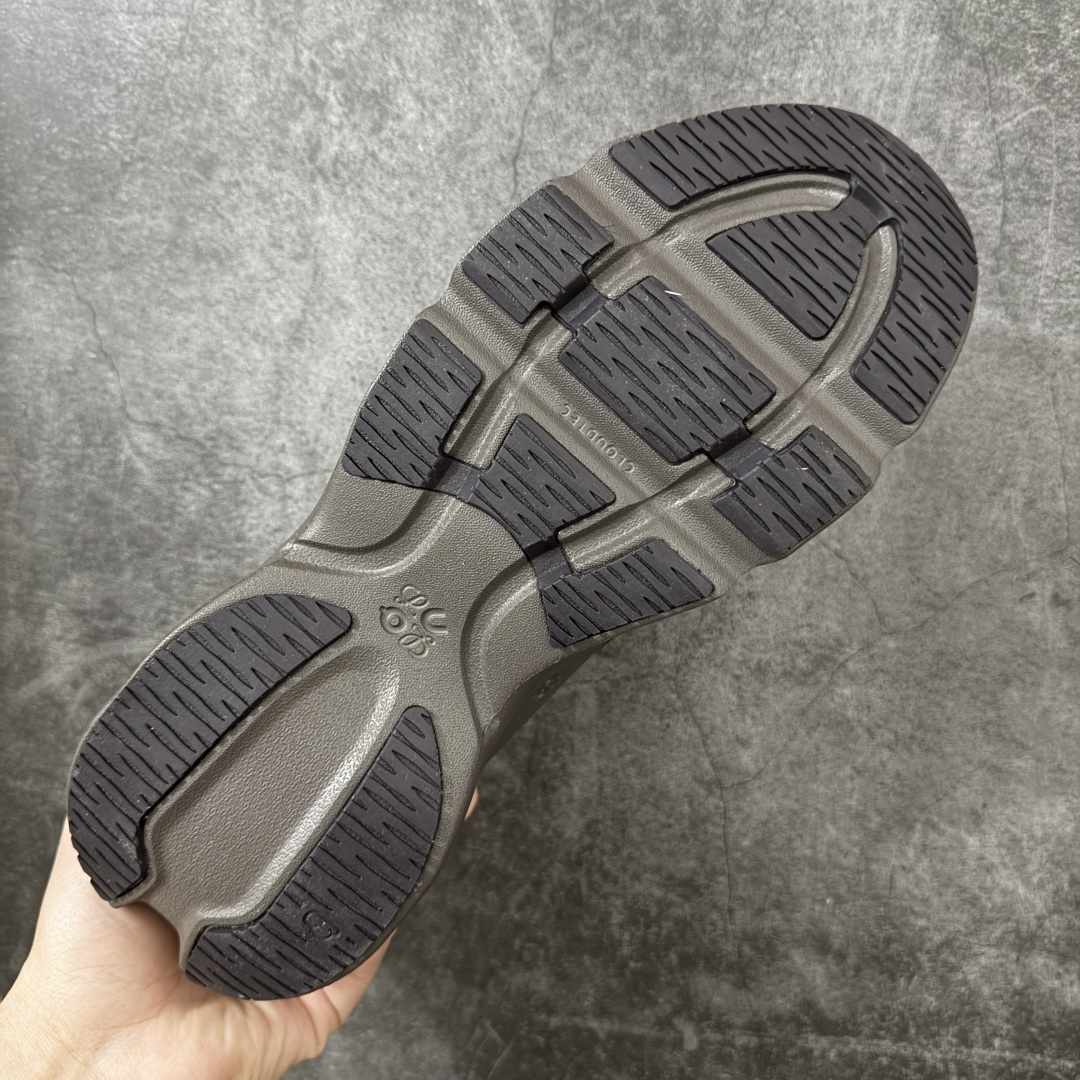 图片[9]-【莞产顶级】LOEWE罗意威 x ON昂跑 联名款 Cloudsolo系列 •原鞋一致橡胶底 原版高弹MD 加爆米花料 •正确后跟小蛮腰 •Logo立体有光泽度 •正确鞋头饱满立体 •鞋舌TPU立体高频 •正确鞋面网布多层厚实材料 •后跟织带高频立体 织带上浆加硬 •正确鞋带头滴胶柔软 •正确鞋垫前薄后厚有弹性（欧奈斯材料，非普通海玻璃） 尺码：36 36.5 37 37.5 38 38.5 39 40 40.5 41 42 42.5 43 44 44.5 45 46（真半码）-选品中心