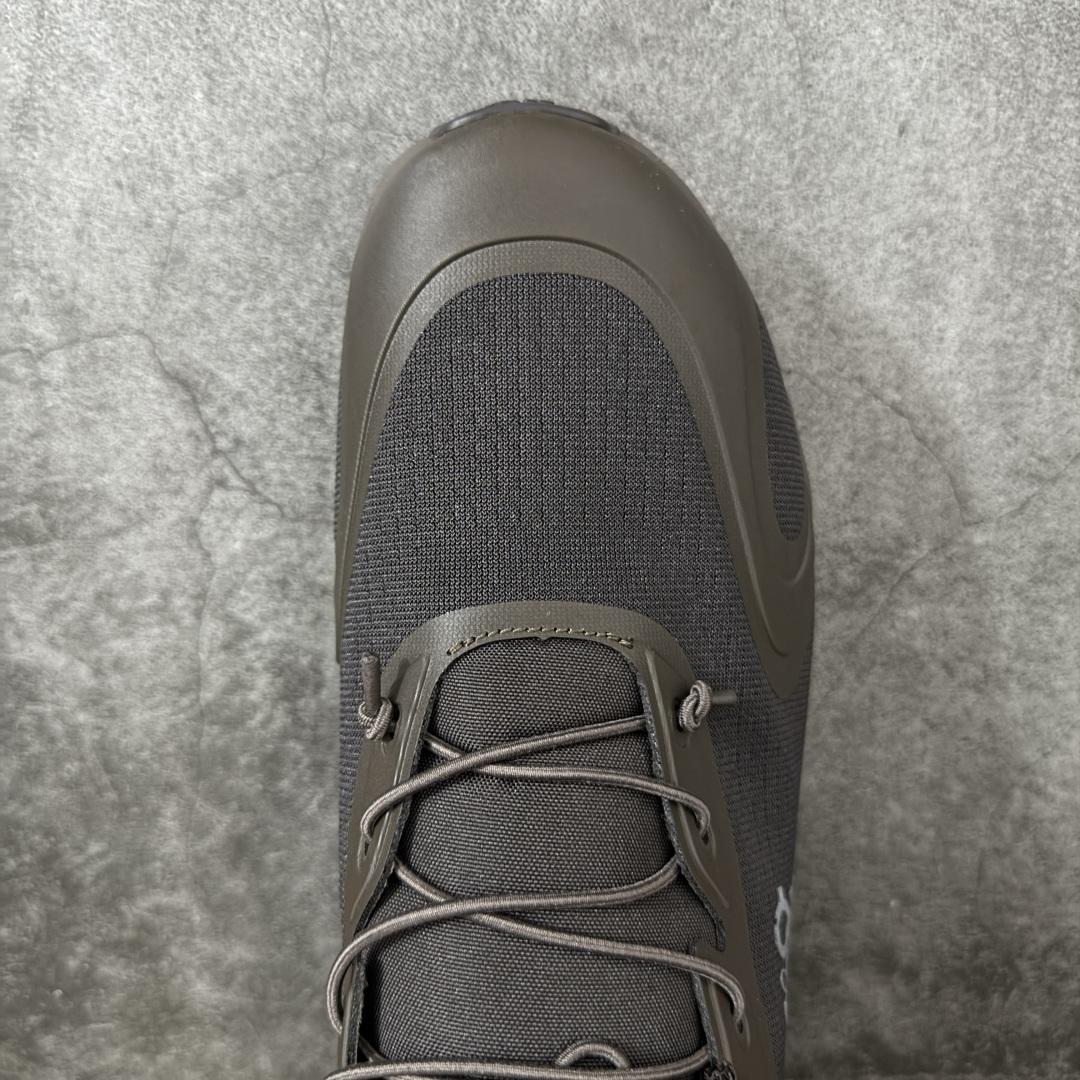 图片[5]-【莞产顶级】LOEWE罗意威 x ON昂跑 联名款 Cloudsolo系列 •原鞋一致橡胶底 原版高弹MD 加爆米花料 •正确后跟小蛮腰 •Logo立体有光泽度 •正确鞋头饱满立体 •鞋舌TPU立体高频 •正确鞋面网布多层厚实材料 •后跟织带高频立体 织带上浆加硬 •正确鞋带头滴胶柔软 •正确鞋垫前薄后厚有弹性（欧奈斯材料，非普通海玻璃） 尺码：36 36.5 37 37.5 38 38.5 39 40 40.5 41 42 42.5 43 44 44.5 45 46（真半码）-选品中心