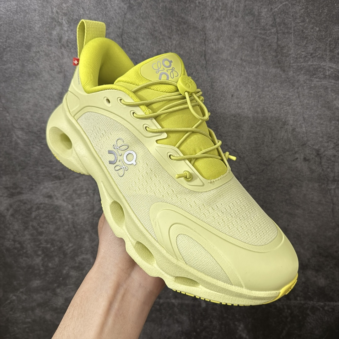 图片[3]-【莞产顶级】LOEWE罗意威 x ON昂跑 联名款 Cloudsolo系列 •原鞋一致橡胶底 原版高弹MD 加爆米花料 •正确后跟小蛮腰 •Logo立体有光泽度 •正确鞋头饱满立体 •鞋舌TPU立体高频 •正确鞋面网布多层厚实材料 •后跟织带高频立体 织带上浆加硬 •正确鞋带头滴胶柔软 •正确鞋垫前薄后厚有弹性（欧奈斯材料，非普通海玻璃） 尺码：36 36.5 37 37.5 38 38.5 39 40 40.5 41 42 42.5 43 44 44.5 45 46（真半码）-选品中心