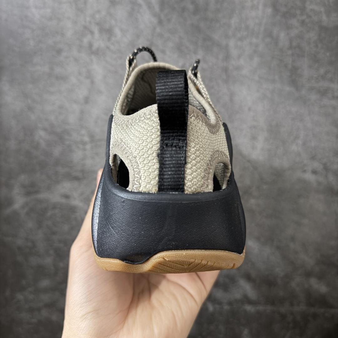 图片[4]-【纯原版】KEEN Hyperport H2 科恩防滑耐磨低帮户外功能鞋溯溪鞋凉鞋 KEEN诞生于2003年的美国人气户外品牌，以一双“保护脚趾”且能涉足水域的户外凉鞋NEWPORT诞生为契机，开启原创制鞋之路。KEEN相信，天空之下即是户外，因为户外不一定是极具挑战性的独自冒险，也可以是与朋友、家人和宠物一同分享外面的世界。同时，KEEN从诞生之初便始终贯彻环保制鞋的理念，不断创造出优秀的原创奇履。脚踏实地，致力向善。我们想和世界产生更多交集为世界减少更多负担，和你趣户外、趣做自己、趣环保让地球和生活都变得更美好 尺码：35 36 36.5 37.5 38 38.5 39 40 40.5 41 42 42.5 43 44 44.5 45-选品中心